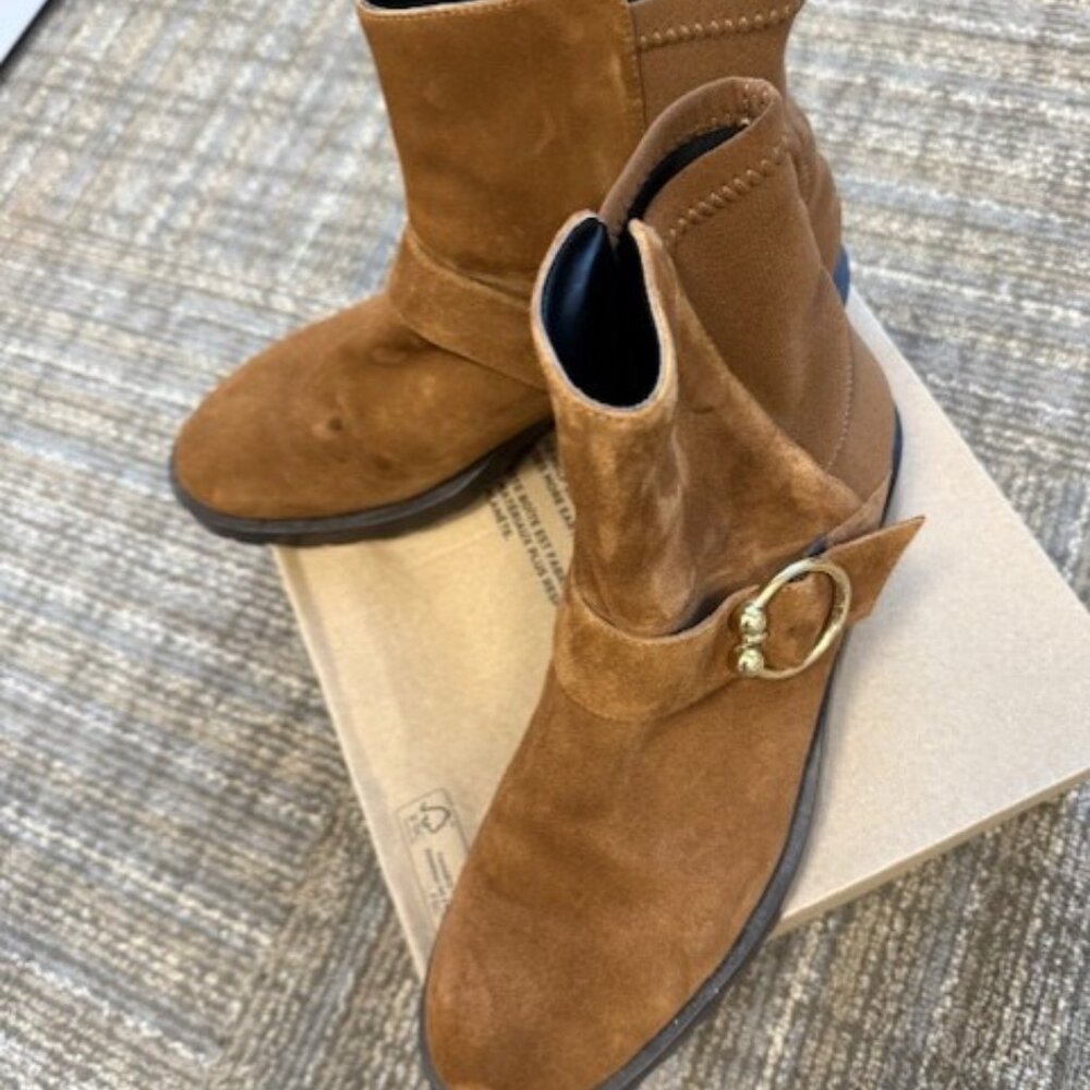 Women Stuart Weitzman pull on suede booties brown size 8M